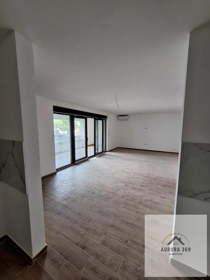 Prodaja, trosoban stan, 93m², Banja Vrdnik, Irig