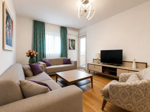 Rent, two bedroom apartment, 70m², Central Point, Podgorica - image 2