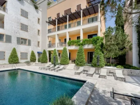 Sale, three bedroom apartment, 223m², Porto Montenegro, Tivat
