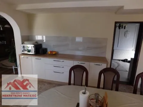 Sale, house, 250m², Ćava, Kragujevac - image 10