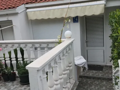 Prodaja, dvosoban stan, 55m², Krašići, Tivat - image 10