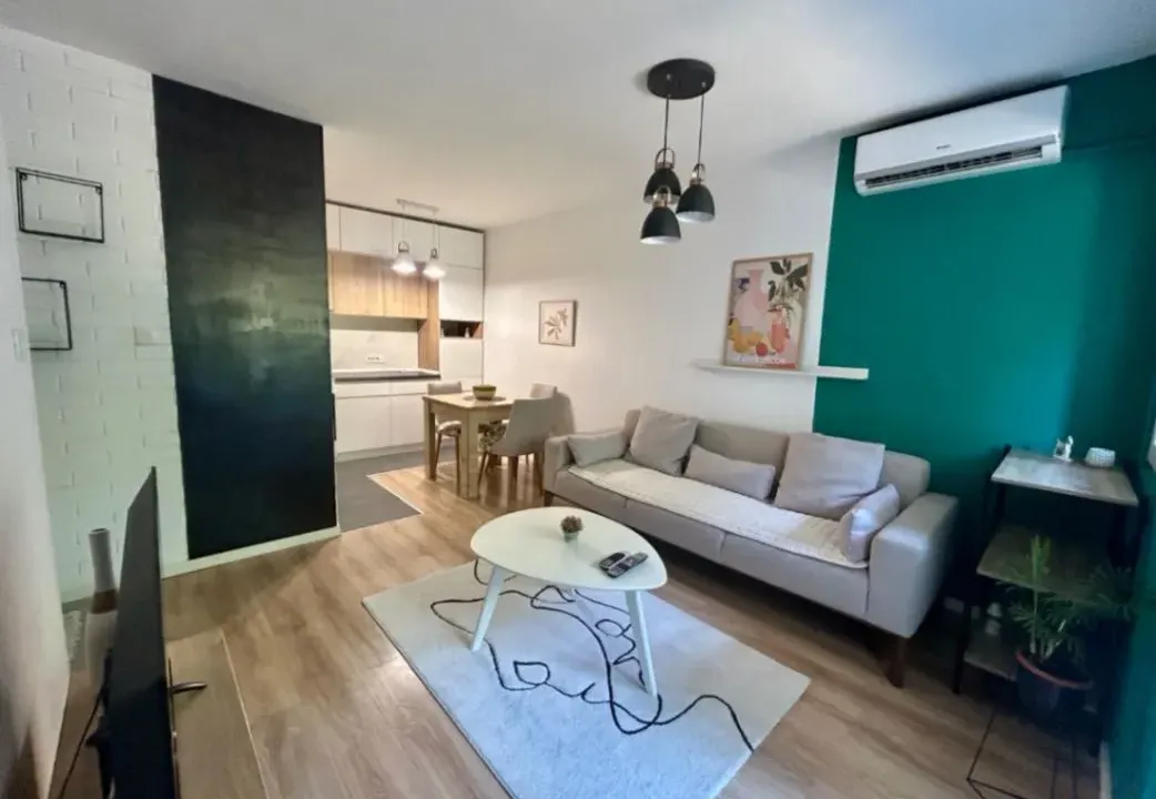 Izdavanje, jednosoban stan, 38m², Blok 5, Podgorica
