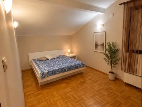 Izdavanje, trosoban stan, 80m², Olimp, Zvezdara Sve Podlokacije - image 7