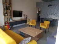 Izdavanje, trosoban stan, 80m², Stari grad, Novi Sad - image 1