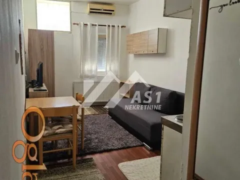 Izdavanje, stan, 20m², Bulevar Evrope, Novi Sad Sve Podlokacije - image 3