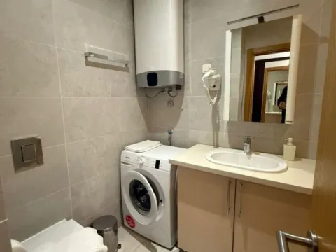 Izdavanje, dvosoban stan, 73m², Centar, Budva - image 8