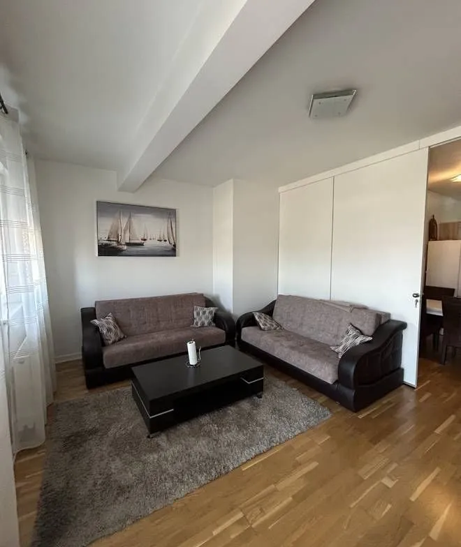 Rent, three bedroom apartment, 72m², Karaburma, Palilula Sve Podlokacije