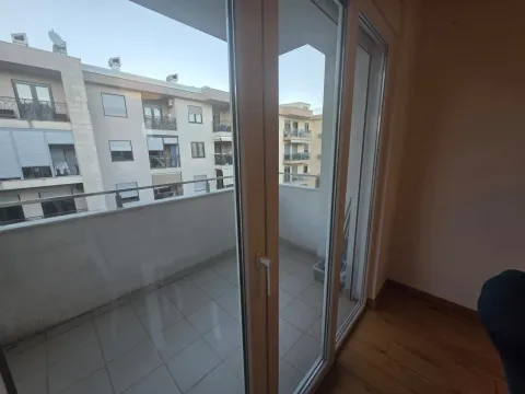 Izdavanje, dvosoban stan, 75m², Stara Varoš, Podgorica - image 4