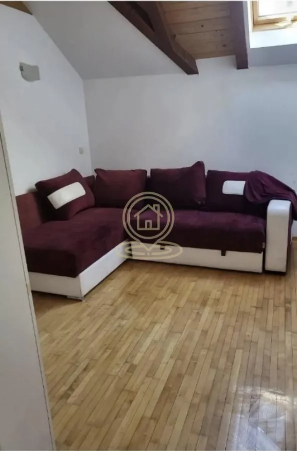 Izdavanje, četvorosoban stan, 85m², Cvetni Trg, Vračar Sve Podlokacije