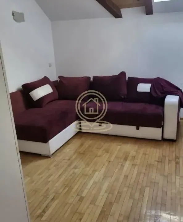 Rent, four bedroom apartment, 85m², Cvetni Trg, Vračar Sve Podlokacije