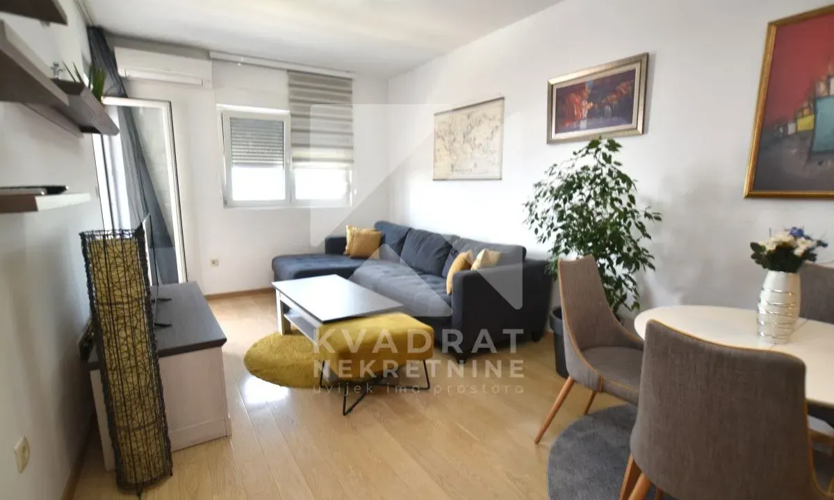 Izdavanje, jednosoban stan, 46m², City Kvart, Podgorica