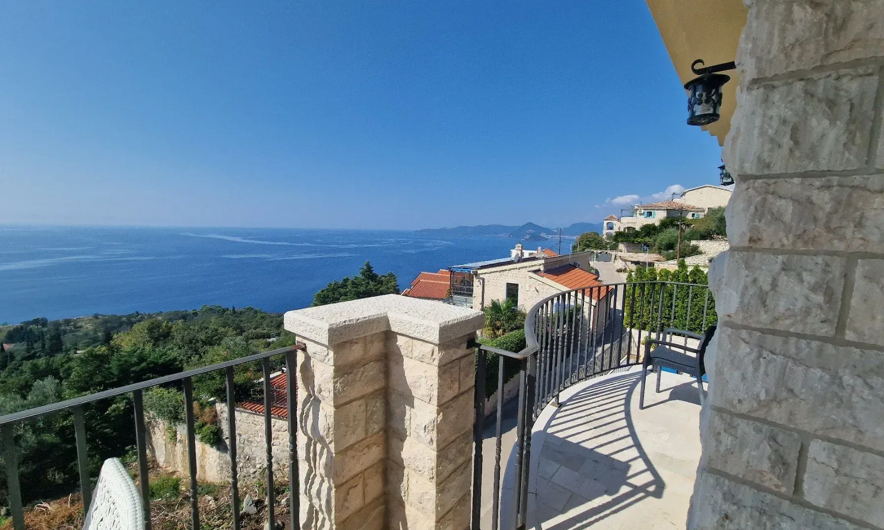 Sale, house, 300m², Reževići, Budva