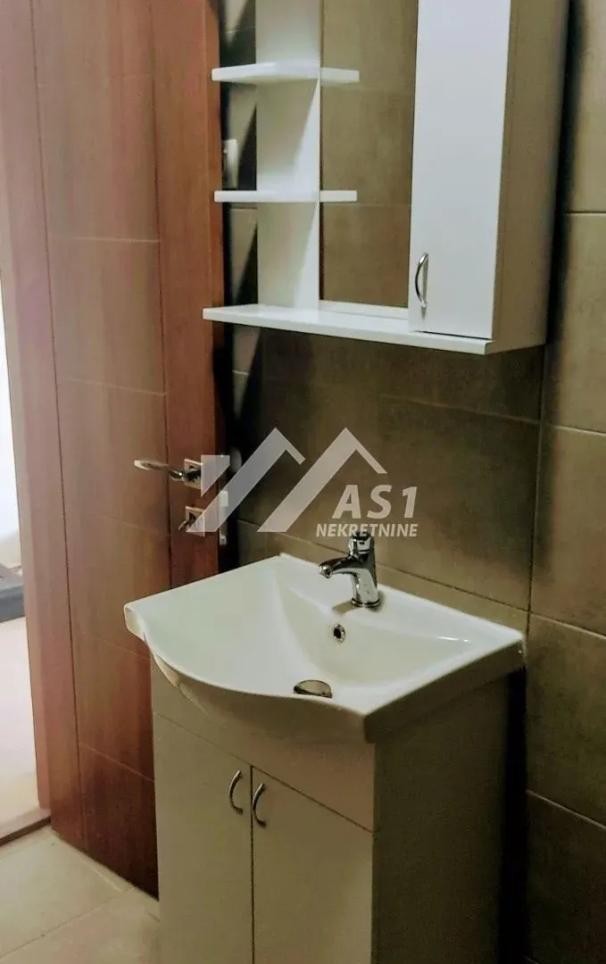 Izdavanje, jednosoban stan, 38m², Adice, Novi Sad Sve Podlokacije