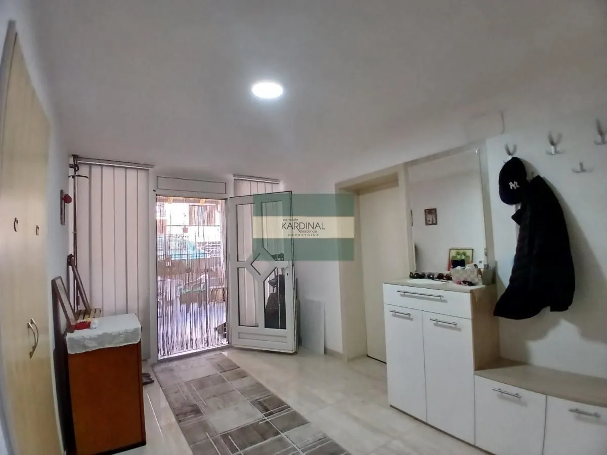 Prodaja, kuća, 226m², Tavrića obori, Jagodina