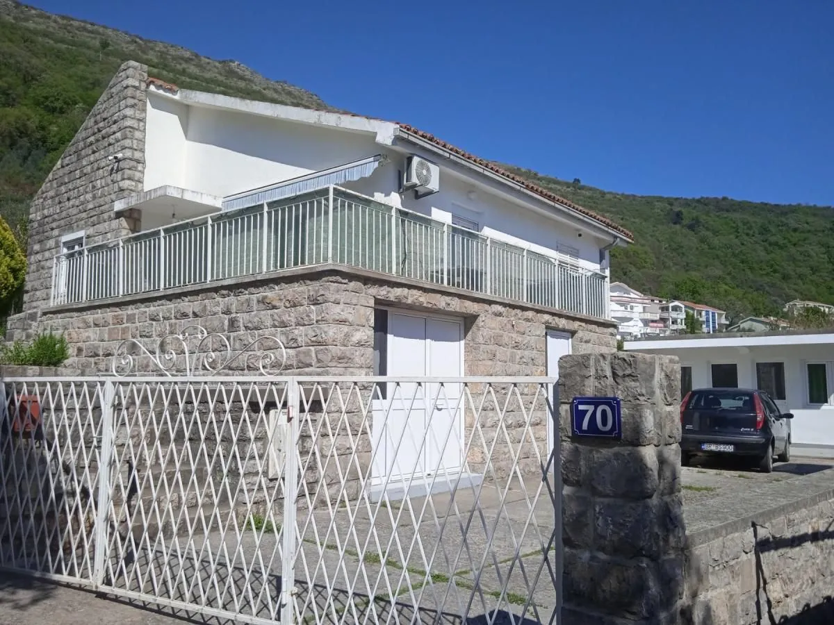 Prodaja, kuća, 141m², Petrovac, Budva
