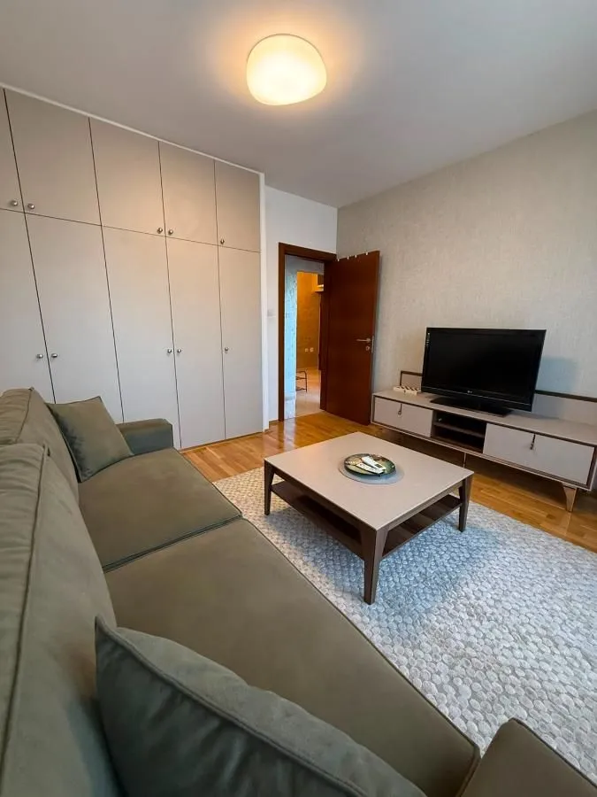 Rent, three bedroom apartment, 95m², Tuški Put, Podgorica