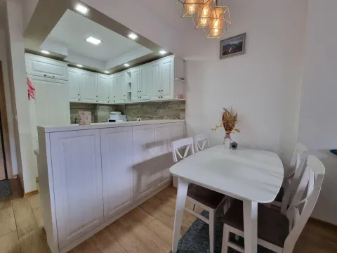 Sale, one bedroom apartment, 45m², Budva, Crna Gora - image 11