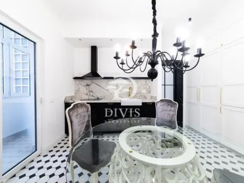 Prodaja, trosoban stan, 92m², Vračar Centar, Vračar Sve Podlokacije - image 8