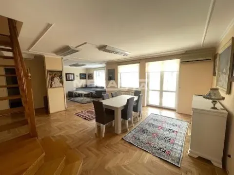 Izdavanje, četvorosoban stan, 93m², Vračar Hram, Vračar Sve Podlokacije - image 2