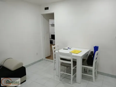 Sale, one bedroom apartment, 30m², Stari Grad, Beograd - image 4