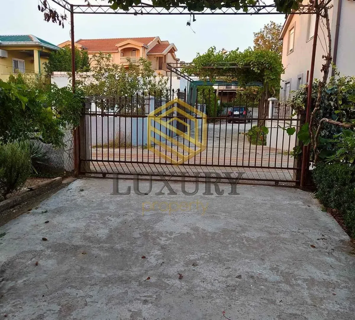 Rent, three bedroom apartment, 130m², Zabjelo, Podgorica