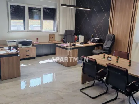 Prodaja, poslovni prostor, 124m², Ledine, Beograd