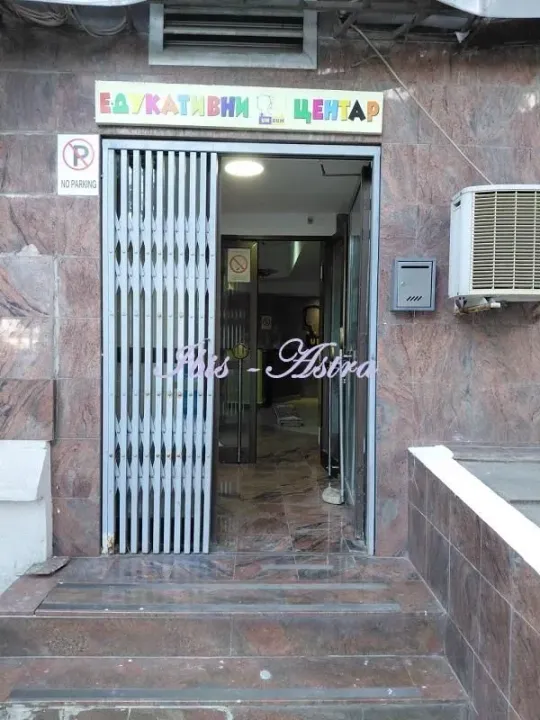 Rent, office space, 88m², Voždovac Sve Podlokacije, Beograd