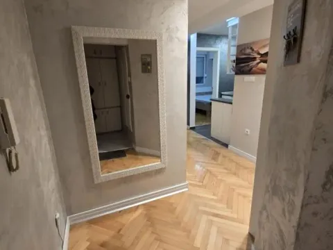 Izdavanje, dvosoban stan, 50m², Bulevar Oslobodjenja, Novi Sad Sve Podlokacije - image 16