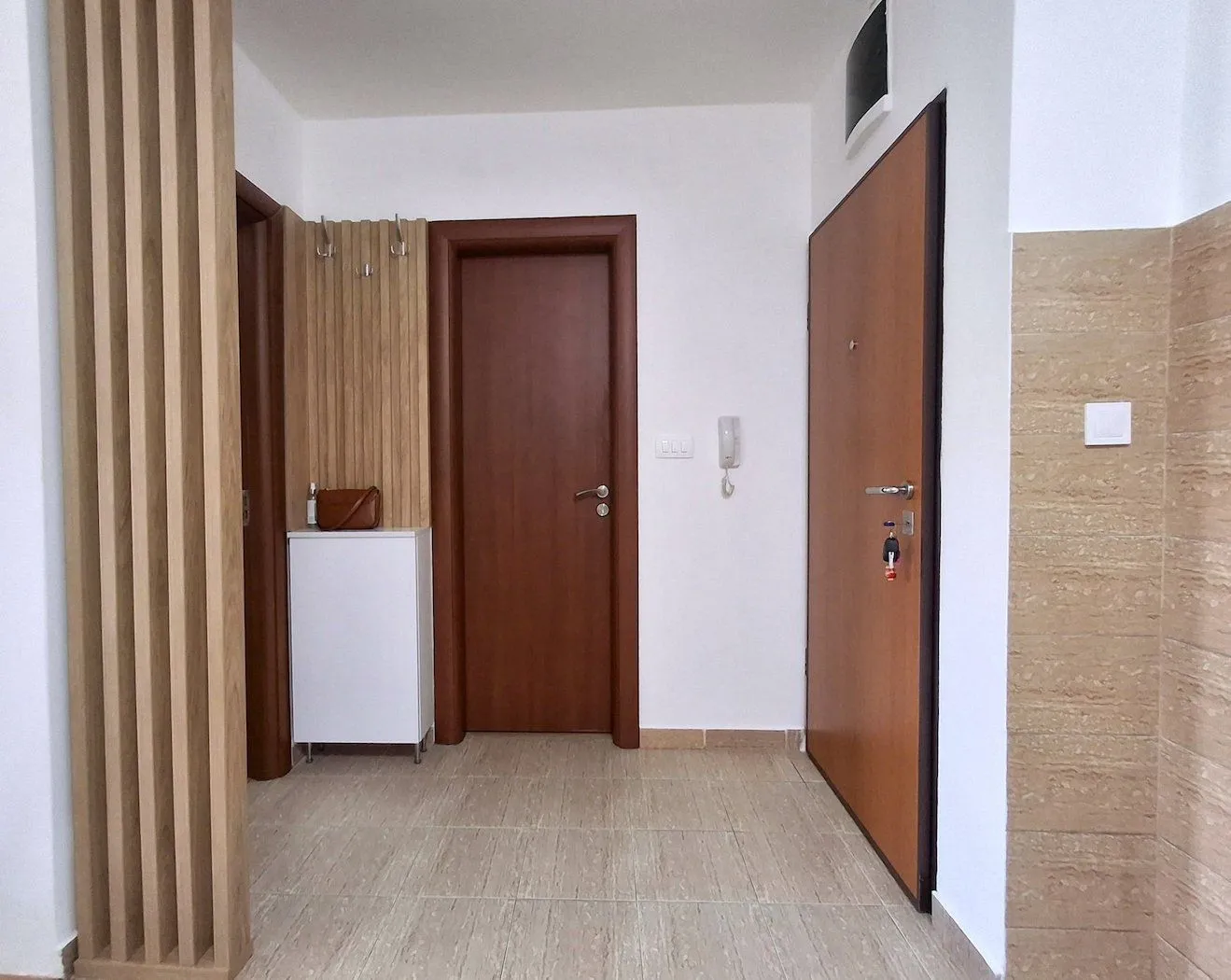 Izdavanje, stan, 40m², Krivi Most, Podgorica