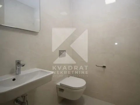 Rent, two bedroom apartment, 71m², New City, Podgorica - image 10