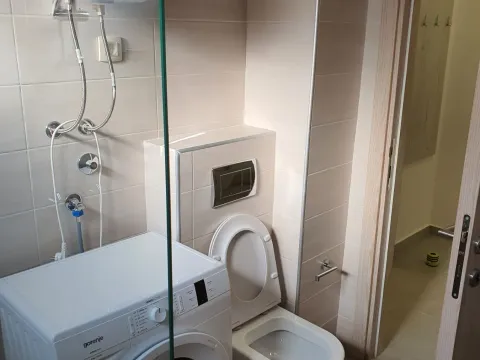 Izdavanje, stan, 44m², Blok 6, Podgorica - image 4