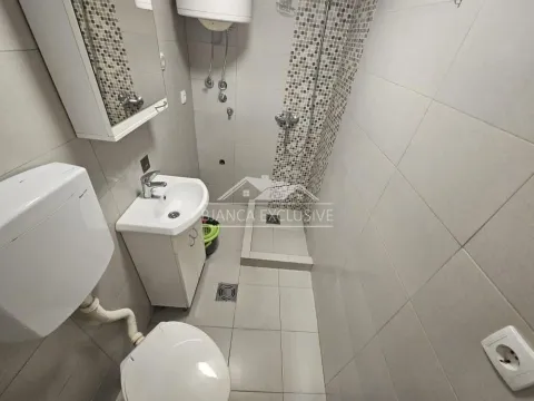 Prodaja, jednosoban stan, 36m², Zemun Kalvarija, Zemun Sve Podlokacije - image 19