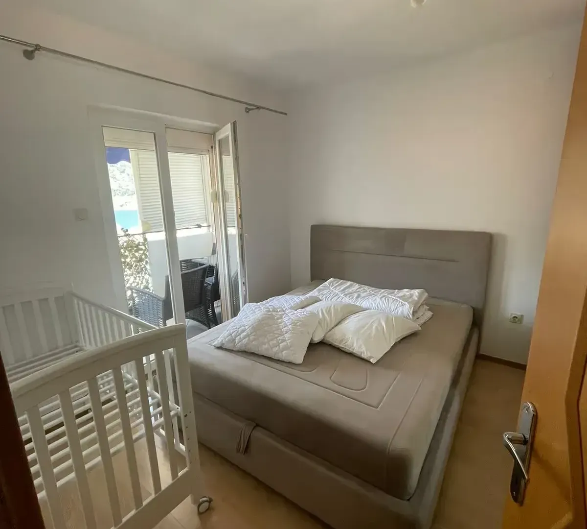 Rent, apartment, 50m², Kotor, Crna Gora