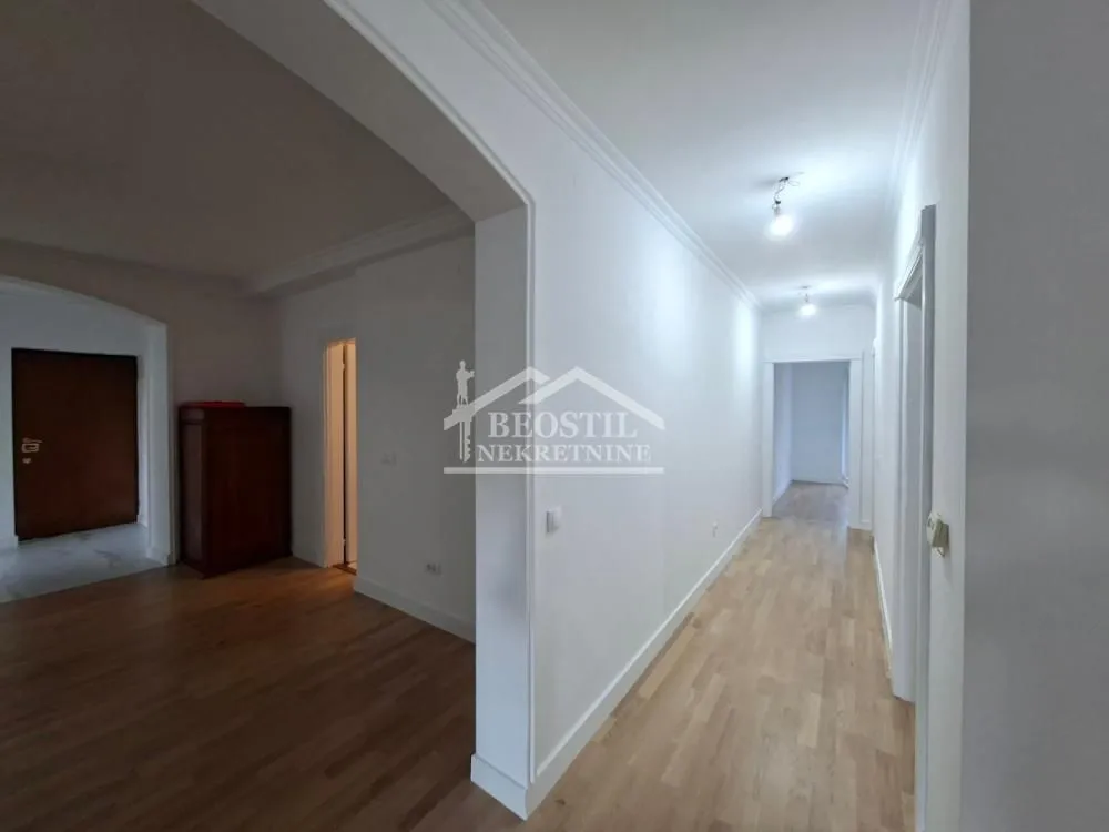 Prodaja, četvorosoban stan, 90m², Tašmajdan, Palilula Sve Podlokacije