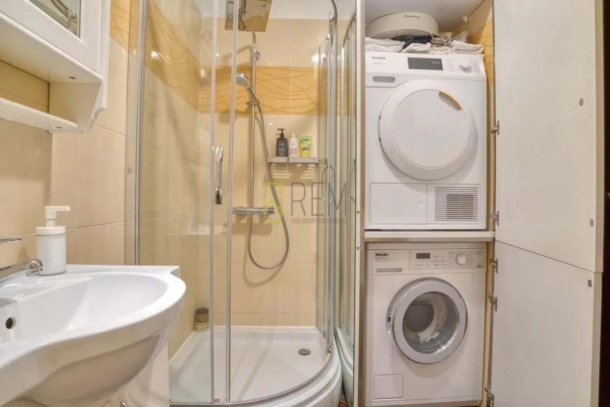 Prodaja, jednosoban stan, 40m², Gorica C, Podgorica