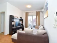 Izdavanje, dvosoban stan, 50m², Budva, Crna Gora - image 16