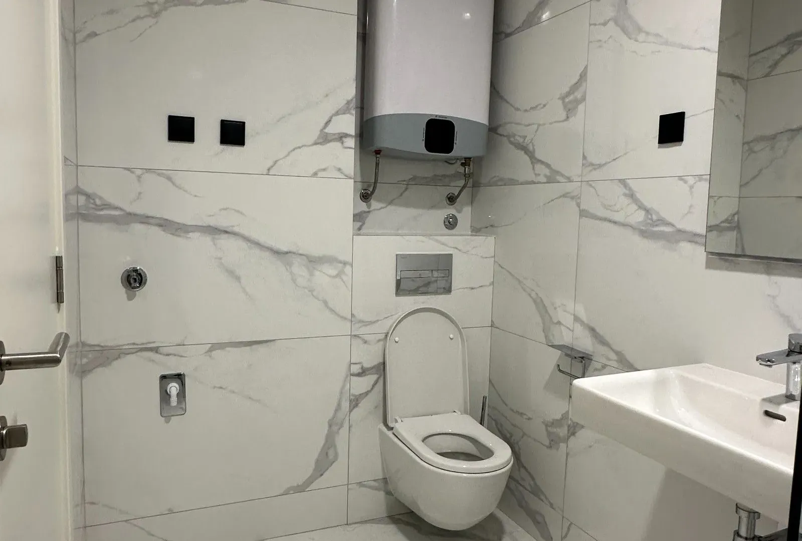 Izdavanje, jednosoban stan, 53m², Kod Big Fashion-a, Podgorica