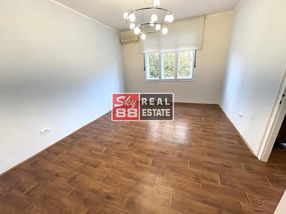 Rent, four bedroom apartment, 110m², Vračar Sve Podlokacije, Beograd