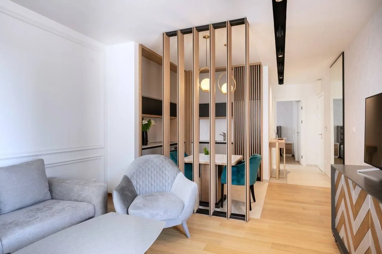 Rent, one bedroom apartment, 52m², Bečići, Budva