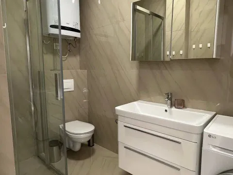 Prodaja, stan, 40m², Tivat, Crna Gora - image 3
