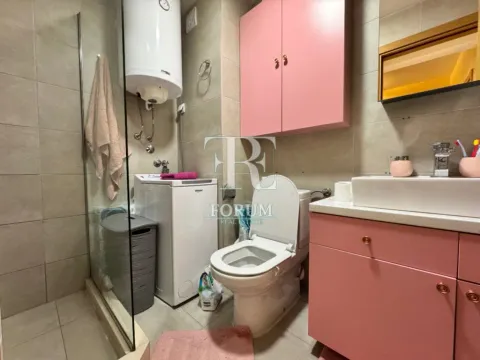 Izdavanje, dvosoban stan, 63m², Stari Aerodrom, Podgorica - image 12