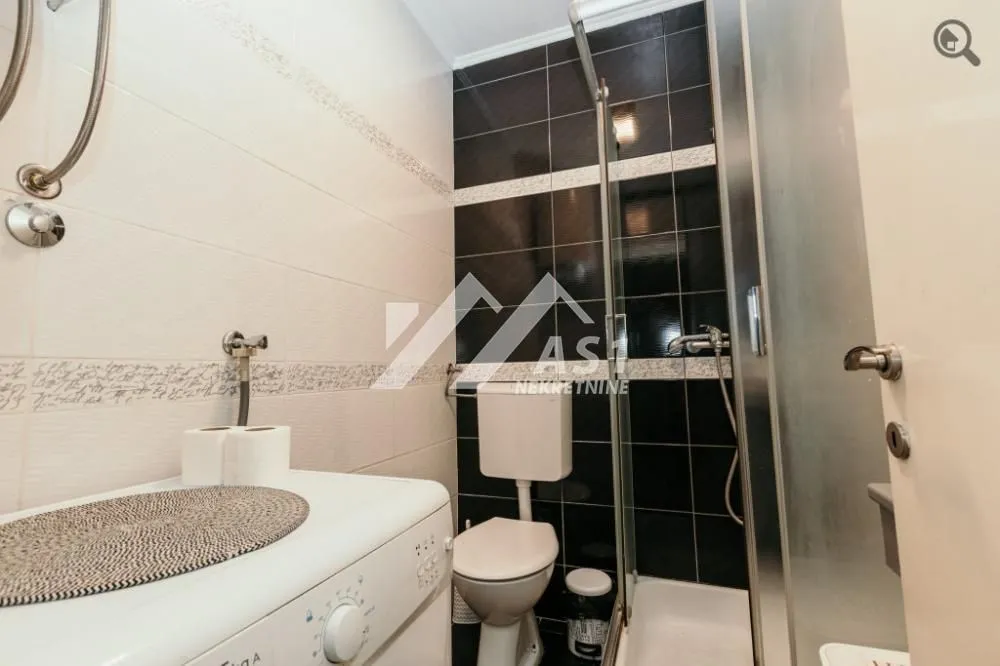 Prodaja, jednosoban stan, 33m², Centar, Novi Sad