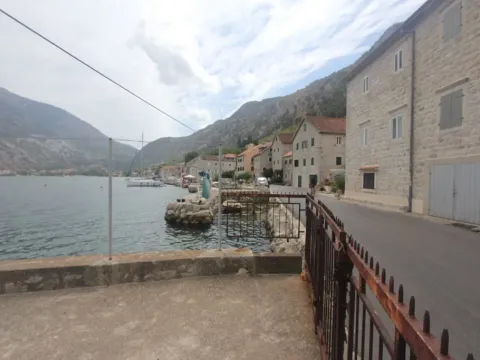 Sale, house, 250m², Muo, Kotor - image 2