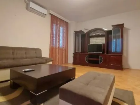 Izdavanje, dvosoban stan, 92m², Dalmatinska ulica, Podgorica - image 2