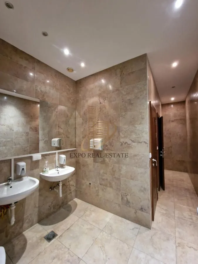 Rent, office space, 690m², Novo naselje, Novi Sad