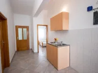 Stan na dan, garsonjera, 13m2, Centar, Bar