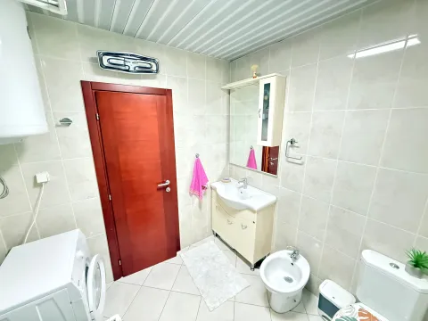 Prodaja, četvorosoban stan, 85m², Soho City, Bar - image 16