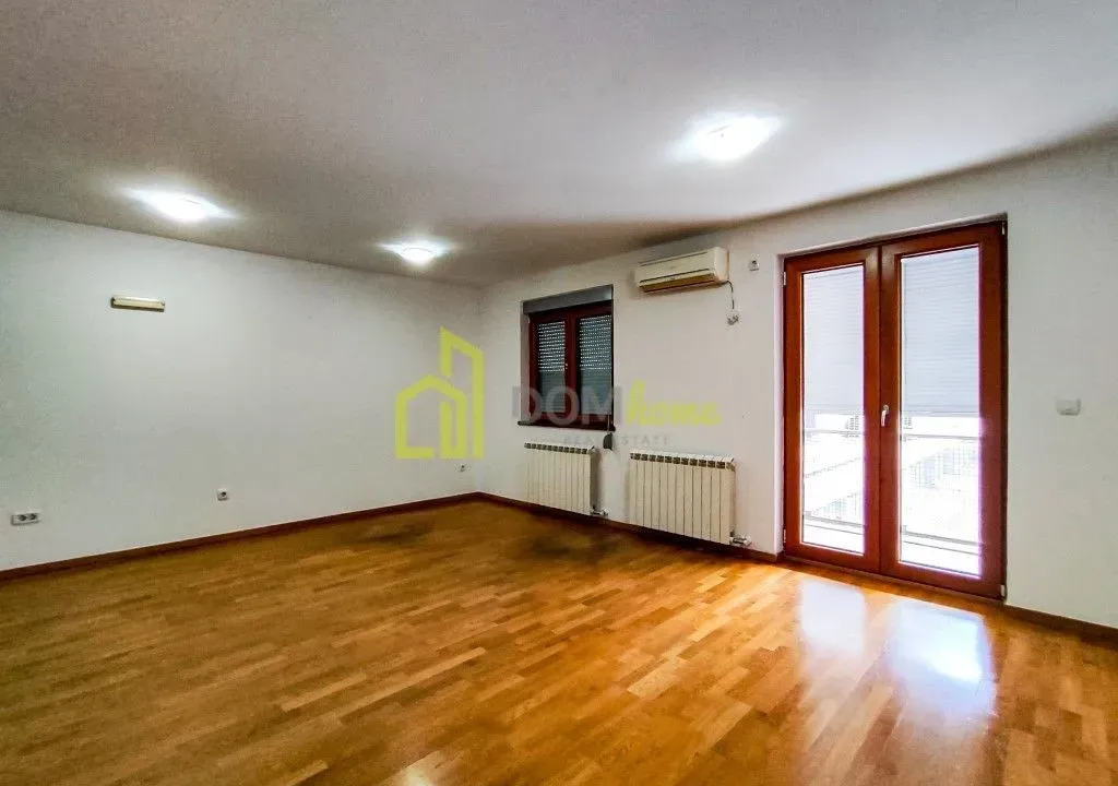 Izdavanje, dvosoban stan, 85m², Tološka šuma, Podgorica