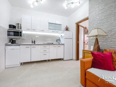 Sale, two bedroom apartment, 77m², Tivat, Crna Gora - image 21