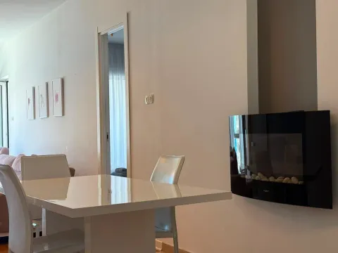 Rent, two bedroom apartment, 70m², Centar, Budva - image 8